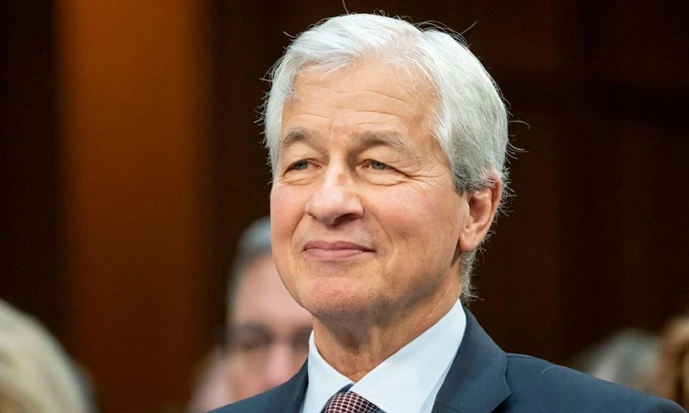 Διευθύνων σύμβουλος της JPMorgan: Η αμερικανική οικονομία οδεύει προς τον «γκρεμό» καθώς αυξάνεται το χρέος-Οι αγορές θα εξεγερθούν